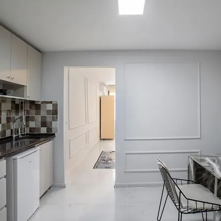 Cozy & Comfy Studio At Beyoglu - 49 Apartamento *